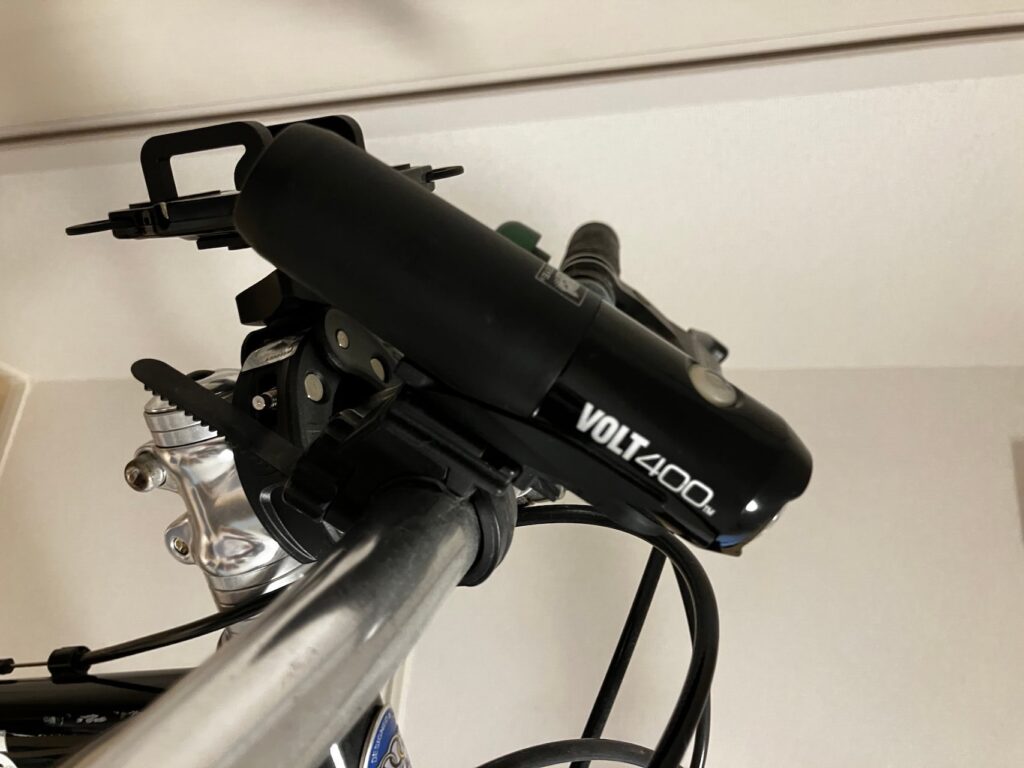クロスバイク初心者が選んだキャットアイ前後ライト｜VOLT400＆OMNI5を
